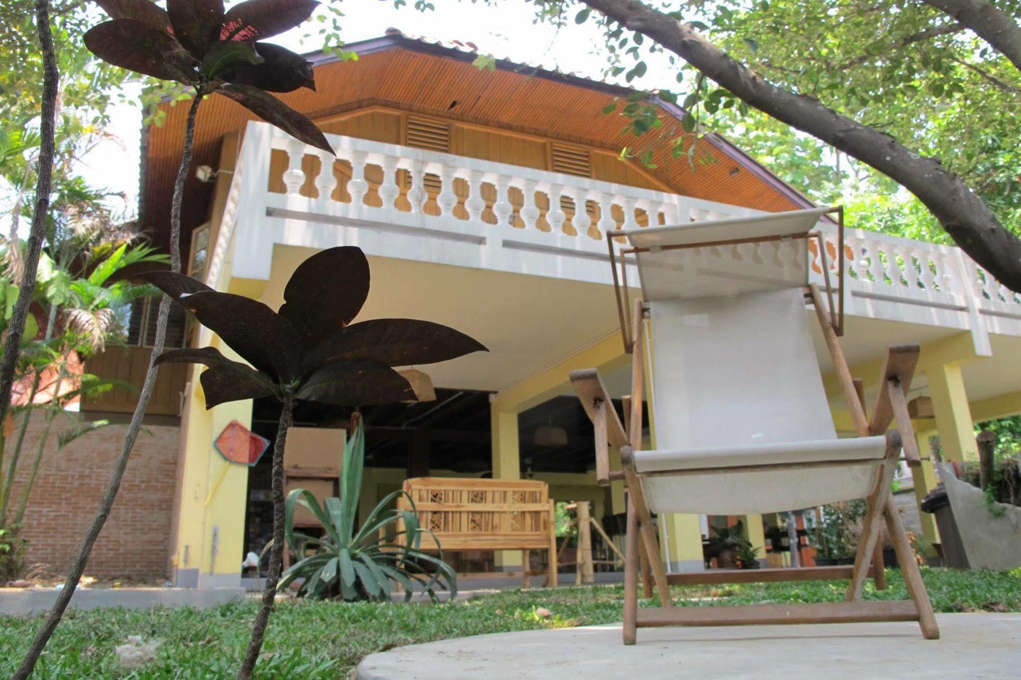 Planter'S Hostel Chiang Mai Dış mekan fotoğraf